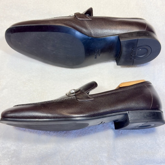 Salvatore Ferragamo Moccasin with Gancini ornament main image 5
